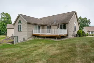 7 Country Ln, East Kingston, NH 03827 - Photo 3