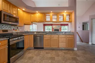 7 Country Ln, East Kingston, NH 03827 - Photo 9