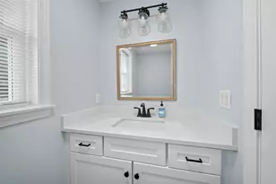279 N Main St, Rochester, NH 03867 - Photo 13