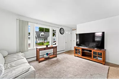 21 Woodbine Avenue, Manchester, NH 03109 - Photo 5