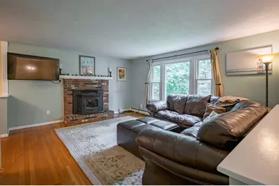 72 Hovey Road, Londonderry, NH 03053 - Photo 5