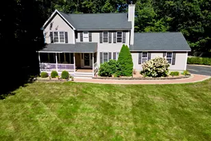 9 Hampstead Rd, Merrimack, NH 03054 - Photo 3