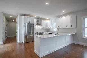 14 Wilderness Dr, Nashua, NH 03062 - Photo 5