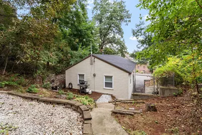 786 Mammoth Road, Manchester, NH 03104 - Photo 3