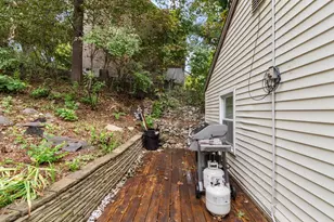 786 Mammoth Rd, Manchester, NH 03104 - Photo 33