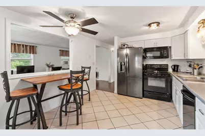 786 Mammoth Road, Manchester, NH 03104 - Photo 7