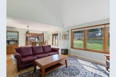 110 Pheasant Lane, Manchester, NH 03109 - Photo 9