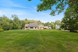 110 Pheasant Ln, Manchester, NH 03109 - Photo 25