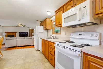 139 Rockingham Road #24, Derry, NH 03038 - Photo 19