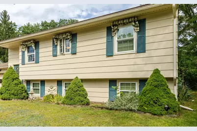 8 Jay Drive, Concord, NH 03301 - Photo 15
