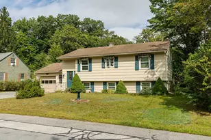 8 Jay Dr, Concord, NH 03301 - Photo 3