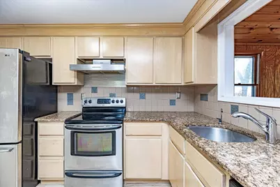 3 Bernice Avenue, Salem, NH 03079 - Photo 9