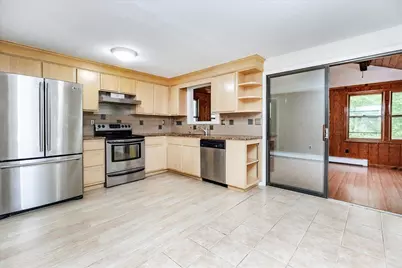 3 Bernice Avenue, Salem, NH 03079 - Photo 7