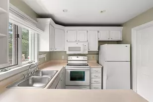 94 Bellamy Woods, Dover, NH 03820 - Photo 11