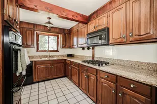 16 Briand Dr, Nashua, NH 03063 - Photo 3