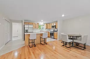 32 Overlook Cir, Hudson, NH 03051 - Photo 13