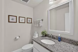 215 S Main St, Seabrook, NH 03874 - Photo 21