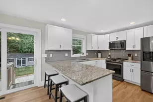 215 S Main St, Seabrook, NH 03874 - Photo 13