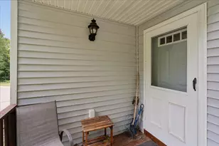 62 Collins Landing Rd, Weare, NH 03281 - Photo 3