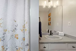 25 Alexander Dr, Hampton, NH 03842 - Photo 33