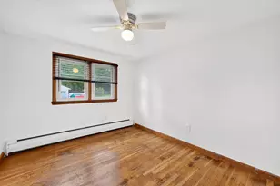 16 Beverly Ave, Salem, NH 03079 - Photo 17