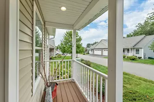 7A Benning St, Amherst, NH 03031 - Photo 9