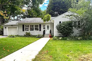 40 Atherton Ave, Nashua, NH 03064 - Photo 1