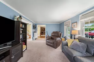 47 Nottingham Rd, Raymond, NH 03077 - Photo 9