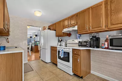 32 Bartemus Trail, Nashua, NH 03063 - Photo 7