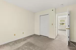 40 Wolf Rd, Lebanon, NH 03766 - Photo 23