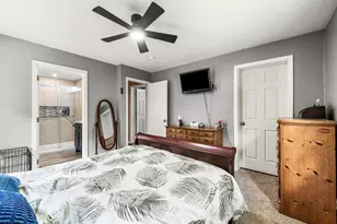 9 Dee Dee Dr, Sandown, NH 03873 - Photo 11
