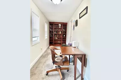 132 Rhode Island Avenue, Manchester, NH 03104 - Photo 15