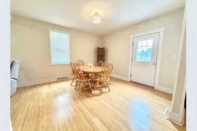 132 Rhode Island Avenue, Manchester, NH 03104 - Photo 9