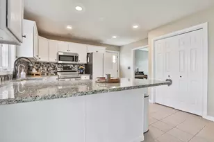 5 Acton St, Nashua, NH 03060 - Photo 9