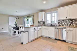 5 Acton St, Nashua, NH 03060 - Photo 11