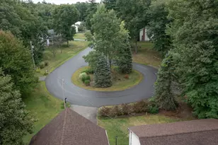 8 Raelynn Dr, Derry, NH 03038 - Photo 25