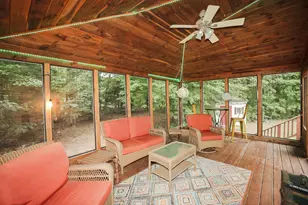 8 Raelynn Dr, Derry, NH 03038 - Photo 11