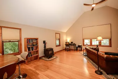 8 Raelynn Drive, Derry, NH 03038 - Photo 3