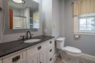 15 New St, Nashua, NH 03060 - Photo 25