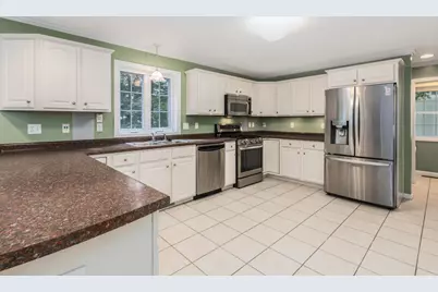 24 Sunset Drive, Dover, NH 03820 - Photo 11