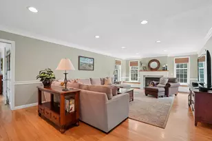 11 Puritan Dr, Bedford, NH 03110 - Photo 15