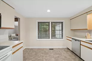 62 Stacey Cir, Windham, NH 03087 - Photo 11