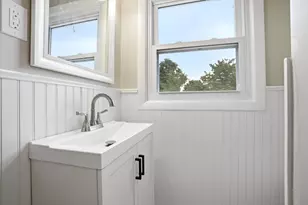 101 Union St, Manchester, NH 03103 - Photo 15