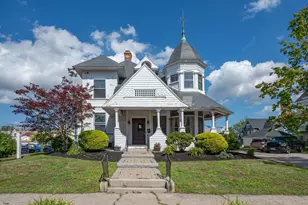 121 Bay St, Manchester, NH 03101 - Photo 1
