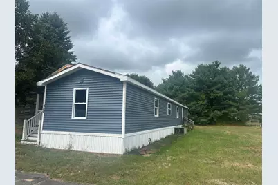 109 Daffodil Hill Lane, Rochester, NH 93868 - Photo 5