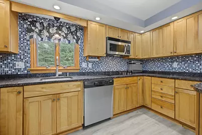 8 Woodbine Lane, Merrimack, NH 03054 - Photo 9