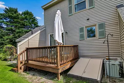 26 East Meadow Way, Manchester, NH 03109 - Photo 19