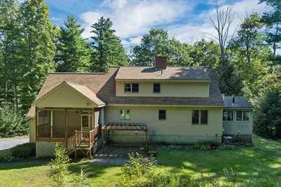 87 Hampstead Road, Sandown, NH 03873 - Photo 3