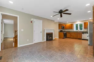87 Hampstead Rd, Sandown, NH 03873 - Photo 7