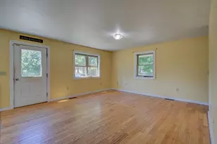 71 Tamworth Rd, Tamworth, NH 03886 - Photo 11